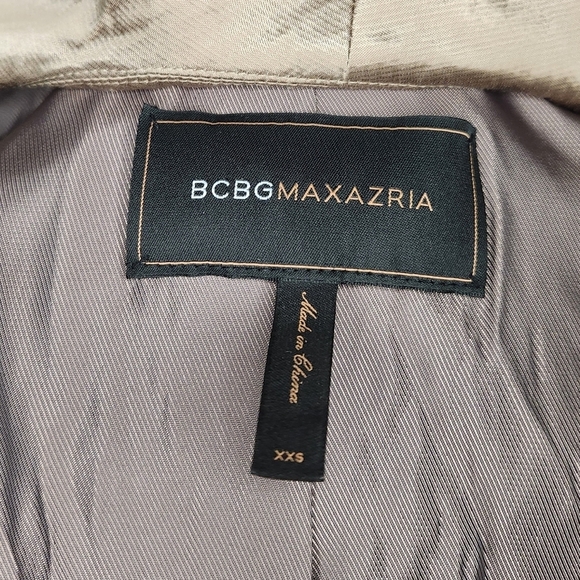 BCBG shiny crop Spring jacket - Picture 11 of 12